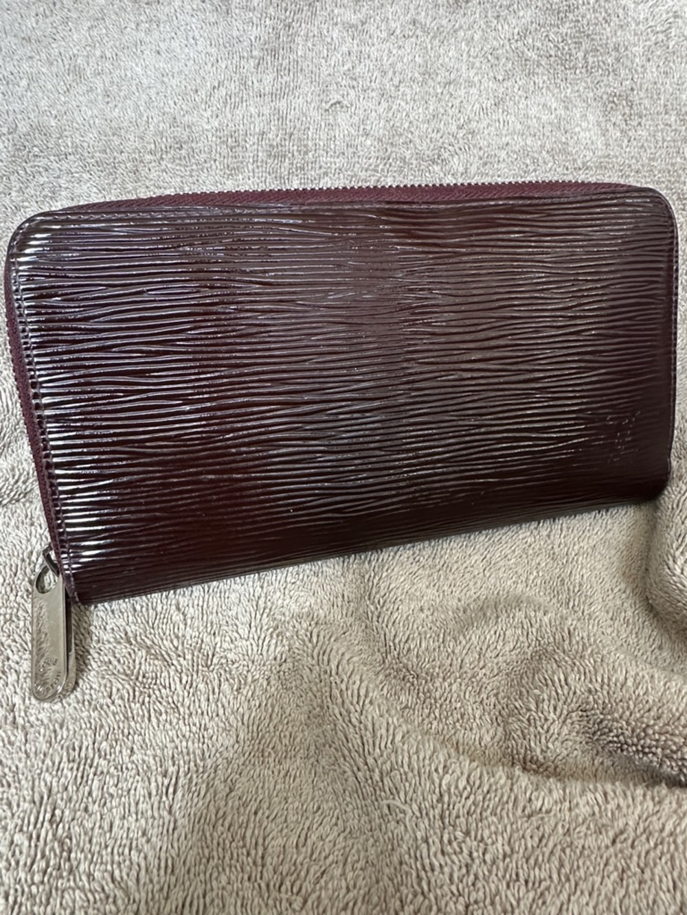 Louis Vuitton Zippy Epi Long Wallet in Burgundy EUC & COA - Picture 1 of 16
